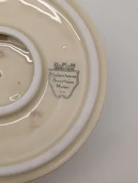 Kjøbenhavns Porcellains Maleri (KPM) Par Lysestager med Blomstermotiv