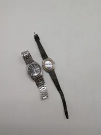 To vintage armbåndsure, herunder Seiko Quartz