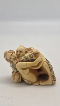 Antik JAPANESE HAND CARVED EROTIC NETSUKE FIGURES EDO / MEIJI PERIODE 