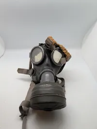Tysk M38 Gasmaske med Metalbeholder, mærket bwz 44