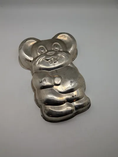 Vintage aluminium bageform i form af en mus
