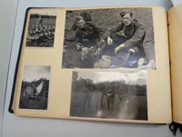 To vintage fotoalbum i læder og tekstil Soldat før under og efter krigen DK 