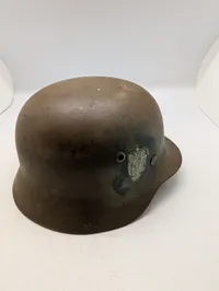 Tysk M40 Stålhjelm med Norsk Genbrugsdekal