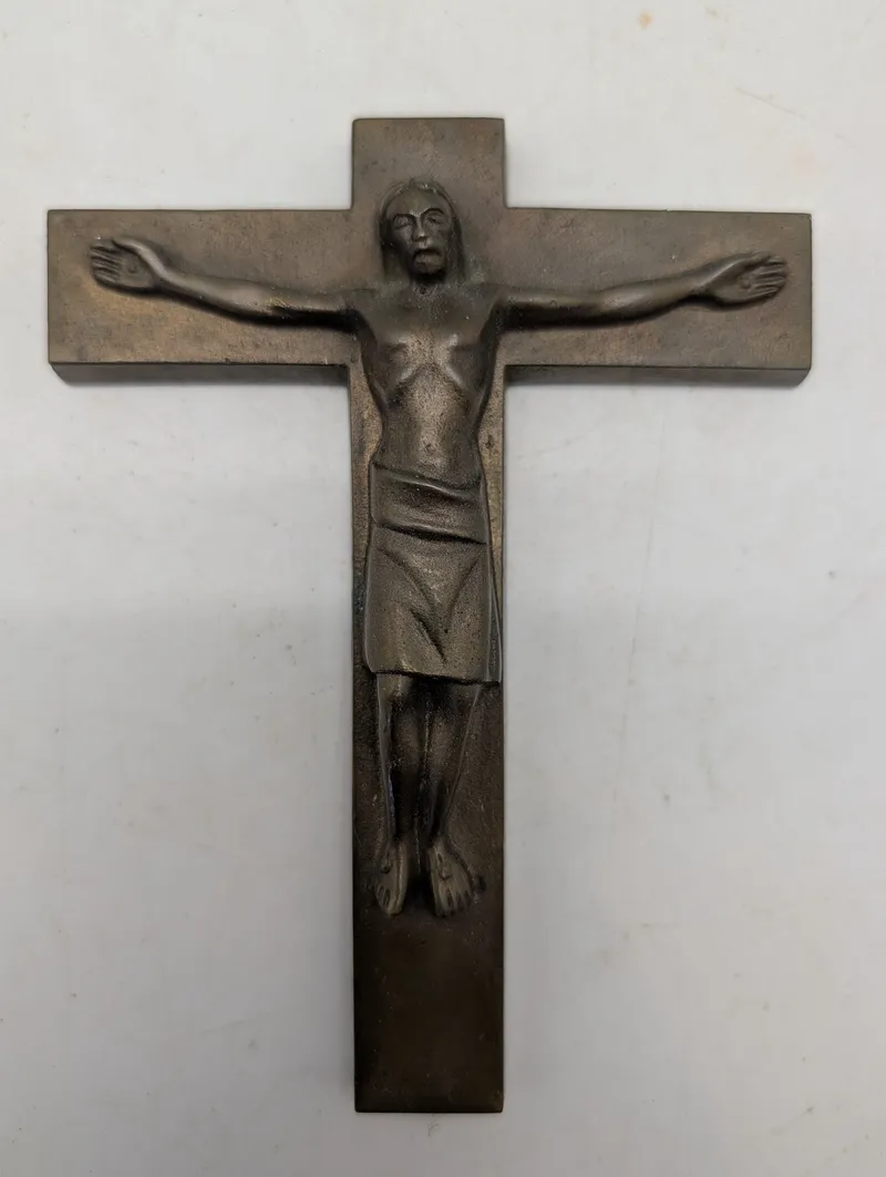Dansk modernistisk bronze krucifiks med Kristus-figur