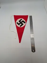 Tysk nationalsocialistisk vimpel med hagekors
