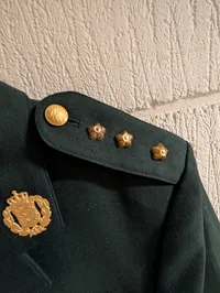 Dansk militær uniformsjakke fra Helseth & Lunde M69