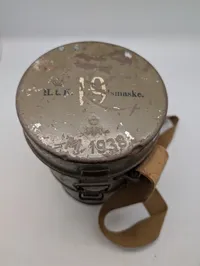 Dansk M/38 Gasmaskesæt med Beholder, Filtre og Tilbehør