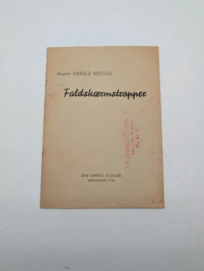 Harald Nielsen, Faldskærmstropper, Den Danske Tilskuer, 1943