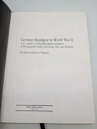 German Headgear in World War II af Pat Moran & Jon Maguire