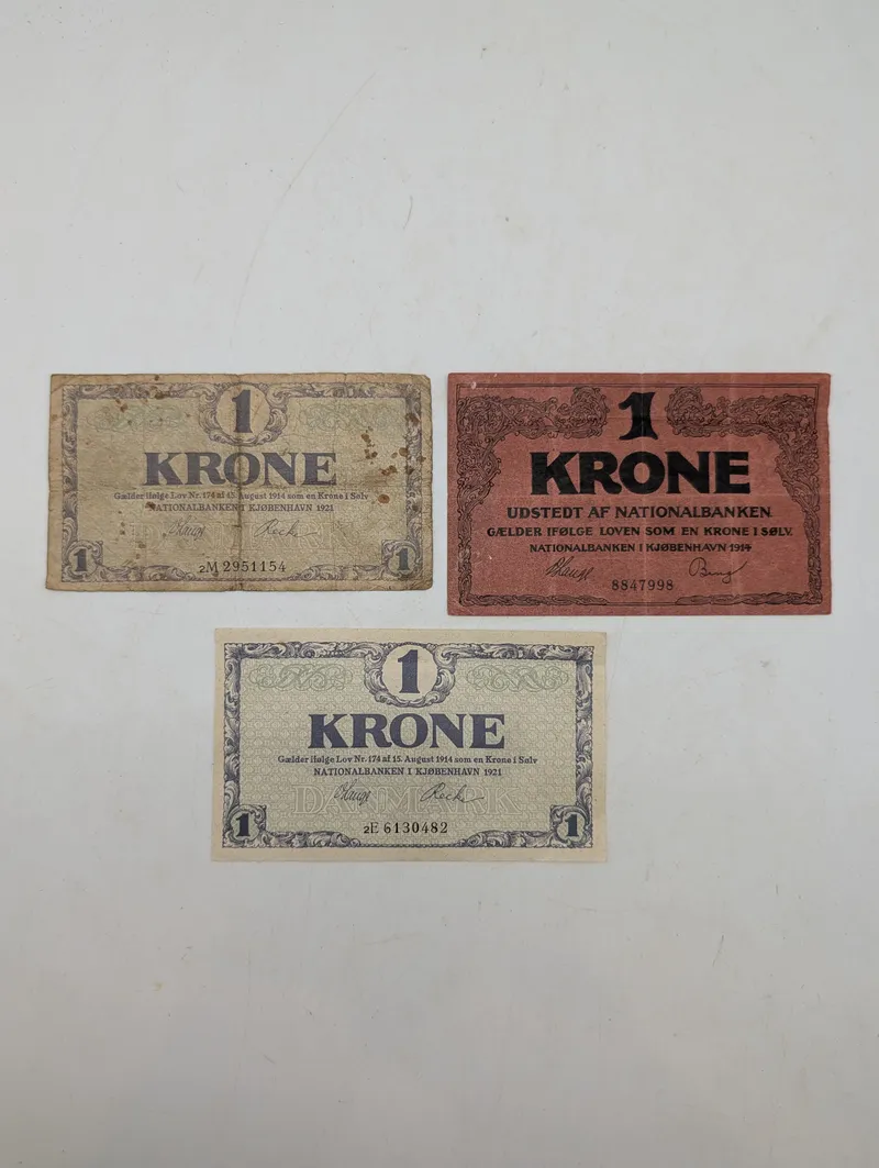 Tre danske 1 Krone nødpenge-sedler fra Nationalbanken, 1914-1921