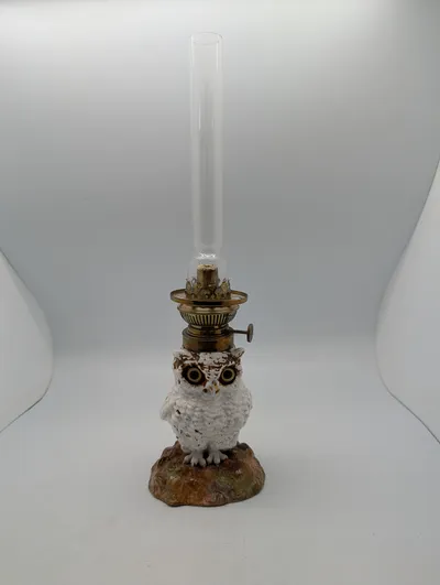 Meissen Porcelæn Ugle Olielampe med Glas Skorsten