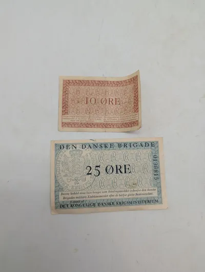 Den Danske Brigade militære nødpenge, 10 og 25 øre sedler
