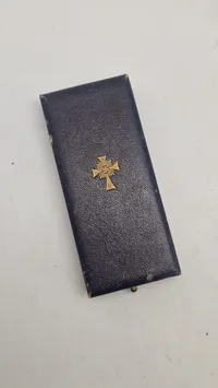 WWII German Mother's Cross Presentation Case - Gold Grade Emblem