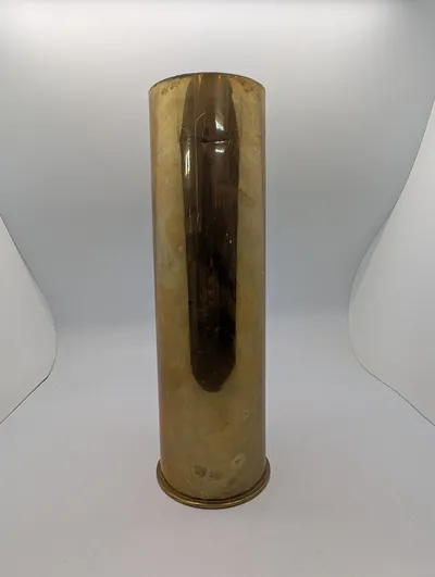 1945 US 105mm Brass Artillery Shell Casing