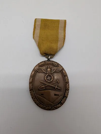 Tysk Westwall-medalje (Deutsches Schutzwall-Ehrenzeichen) med bånd