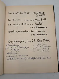 Dansk historisk bog om besættelsestiden, Gæstebogen fra Deutsches Haus