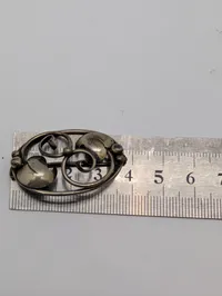 J.R. Skønvirke broche af 830 sølv med bladværk