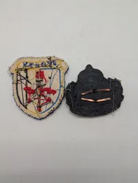 To danske militære stofmærker, Jydske Telegrafregiment og Kasket emblem 