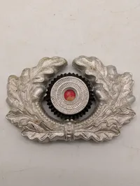 Tysk Wehrmacht Heeres-kokarde med egeløvskrans, Ges. Gesch. mærket