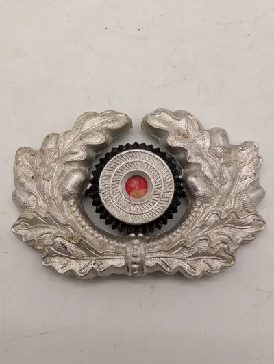 Tysk Wehrmacht Heeres-kokarde med egeløvskrans, Ges. Gesch. mærket