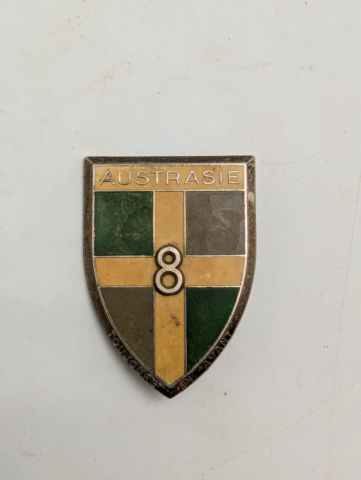 Fransk militæremblem, 8. Infanteriregiment "Austrasie"