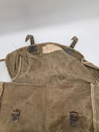 Italiensk WW2 Militær Feltaske i Kraftigt Lærred med Læderremme