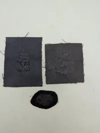 Tre danske militære stofmærker i guldtrådsbroderi