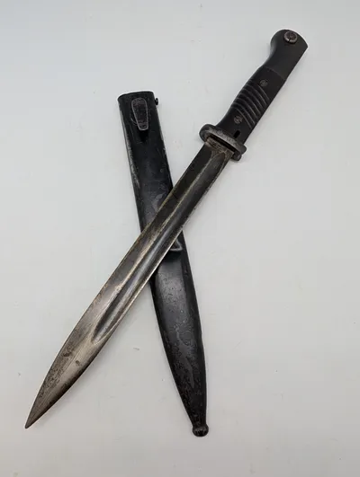Tysk Mauser K98 Bajonet med metalskede nummerens 