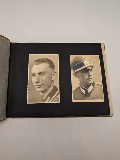 Tysk fotoalbum med portrætter af soldater fra 2. verdenskrig