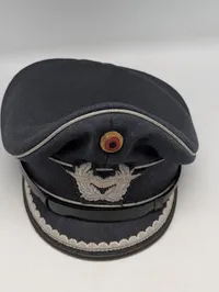 Tysk Luftwaffe Officer Visirhue med Sølvbroderet Egeløvskrans