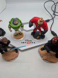 Disney Infinity Figursæt med Anakin Skywalker, Darth Maul og Buzz Lightyear