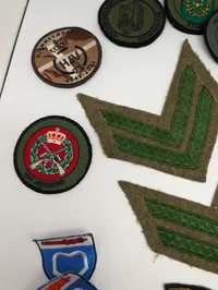 Samling af danske Hjemmeværnsmærker og militære distinktioner