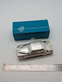 Volvo Amazon P120 Bordlighter i Sølvfarvet Metal med Original Æske