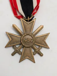 Tysk Krigsfortjenestekors af 2. klasse med sværd (KVK2)