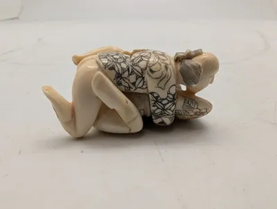Antik JAPANESE HAND CARVED EROTIC NETSUKE FIGURES EDO / MEIJI PERIODE 
