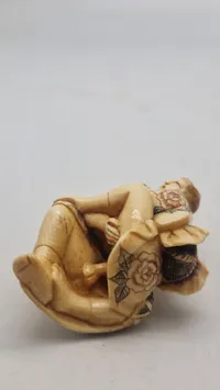 Antik JAPANESE HAND CARVED EROTIC NETSUKE FIGURES EDO / MEIJI PERIODE 