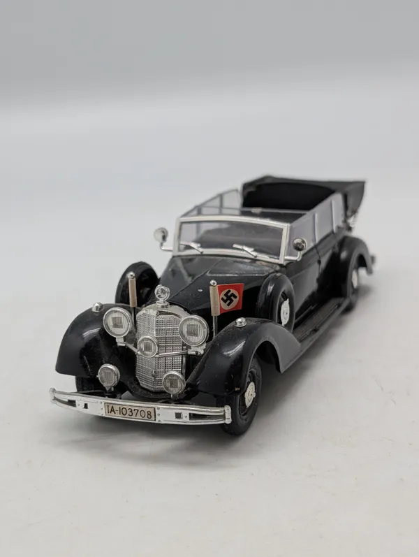 296 Samler & Militaria Auktion
