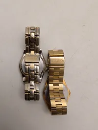 To Seiko herreure i tofarvet stål og gulddublé