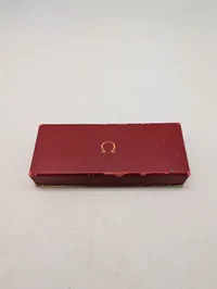 Vintage Omega armbåndsur med sølvfarvet urskive