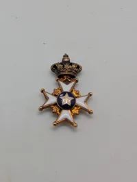 Svensk Nordstjerneorden, Ridderkors i 14 karat  guld og emalje, miniture 