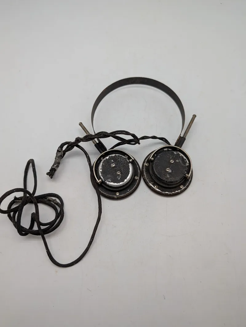 Tyske Dfh.b Felttelefon-hovedtelefoner fra 2. Verdenskrig