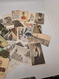 Lot of Vintage European and Illustrated Postcards Sendt til Grevinde Hamilton 