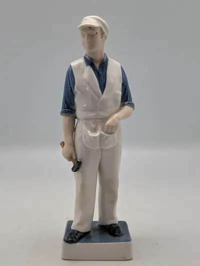 Royal Copenhagen Porcelænsfigur, Tømrer #4535