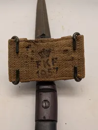 Britisk P1913 Remington Bajonet med Skede og Frø