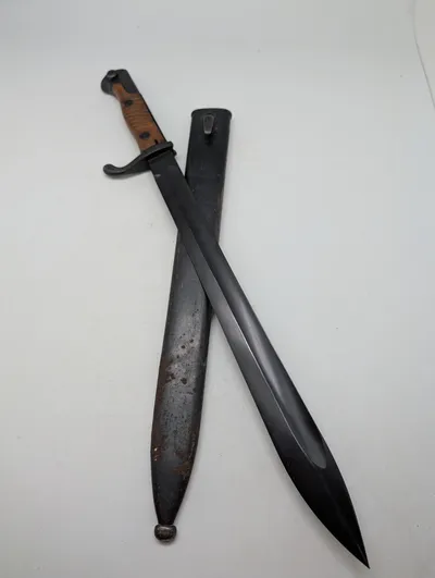 Tysk M1898/05 'Butcher' Bajonet med Skede
