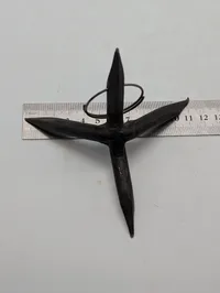 firbenet fodangel (Caltrop) i smedejern SOE WW2