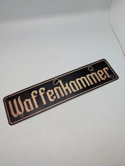 Waffenkammer metalskilt med gotisk skrift