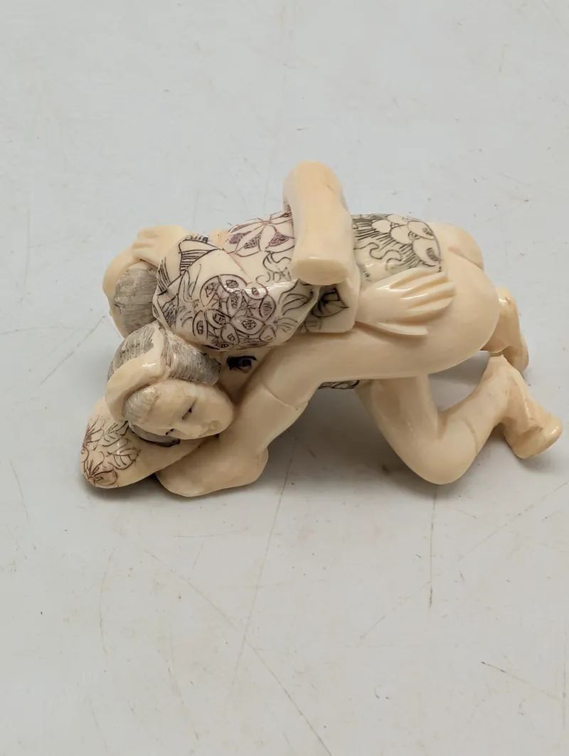 Antik JAPANESE HAND CARVED EROTIC NETSUKE FIGURES EDO / MEIJI PERIODE