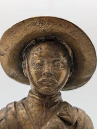 Bronze-figur af en Gurkha-soldat med riffel