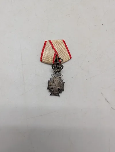 Dansk Dannebrogordenens Hæderstegn i sølv med originalt bånd, miniture